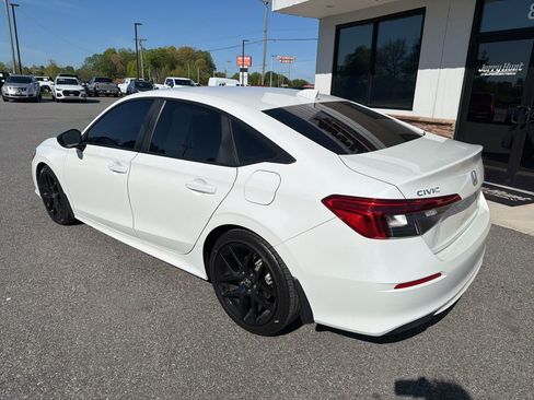 Used 2024 Honda Civic Sport image 6