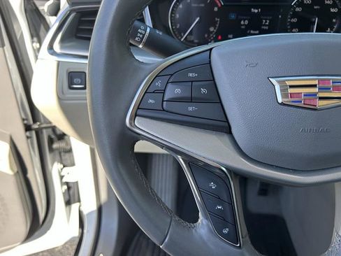 Used 2020 Cadillac XT5 Premium Luxury image 32