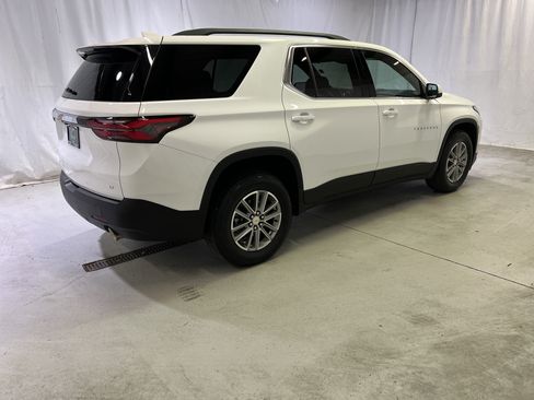 Certified 2023 Chevrolet Traverse LT FWD image 11