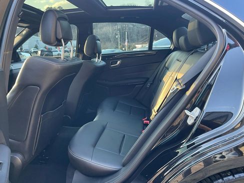 Used 2016 Mercedes-Benz E 350 Sedan w/ Premium Package image 18