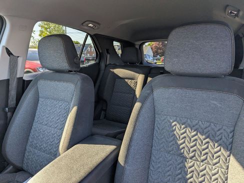 Used 2023 Chevrolet Equinox LT AWD/4WD image 27