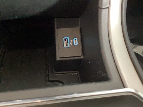 Used 2022 Ford Edge SEL w/ Convenience Package image 28