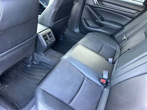 Used 2022 Honda Accord Sport image 11