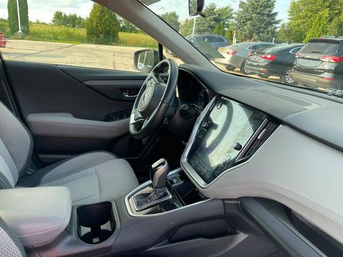 Used 2022 Subaru Outback Premium AWD/4WD image 2
