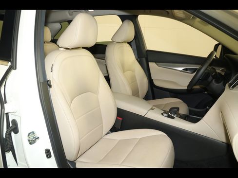 Used 2021 INFINITI QX50 Luxe w/ Cargo Package image 30