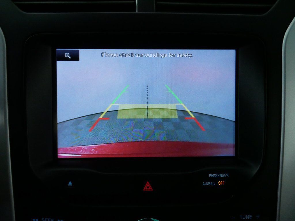 Used 2015 Ford Explorer XLT w/ Equipment Group 202B AWD/4WD image 34