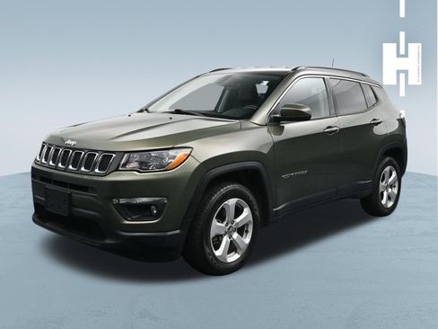 Used 2021 Jeep Compass Latitude AWD/4WD image 3