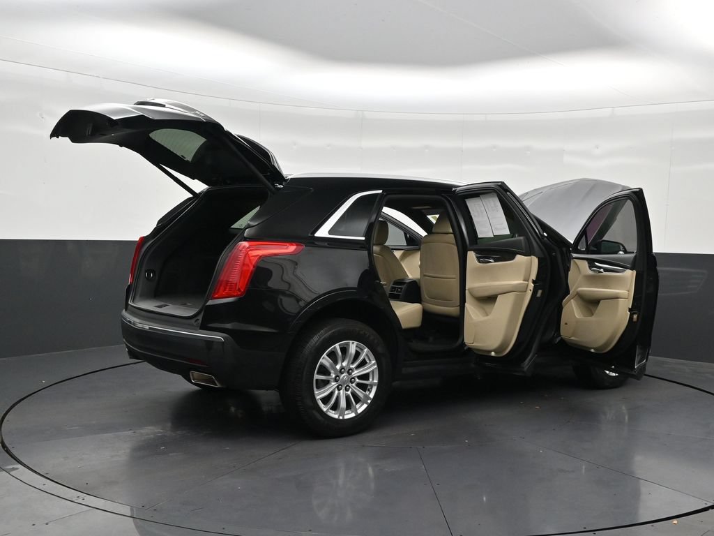Used 2017 Cadillac XT5 FWD image 37