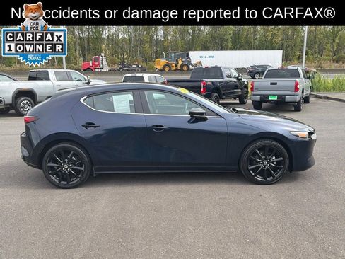 Used 2024 MAZDA MAZDA3 s FWD image 5