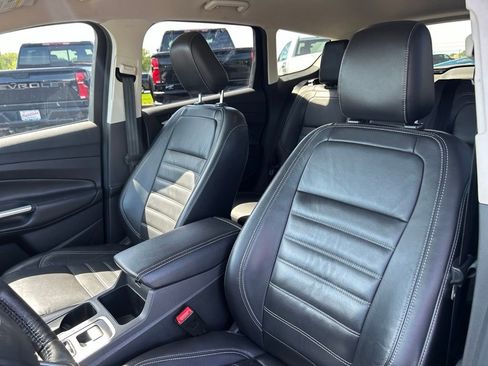 Used 2018 Ford Escape SEL FWD image 15