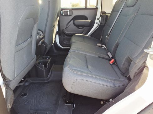 Used 2026 Jeep Wrangler Sport image 17