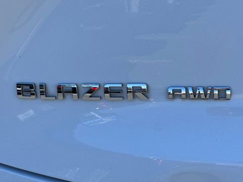 Used 2019 Chevrolet Blazer LT w/ Sun and Wheels Package AWD/4WD image 50