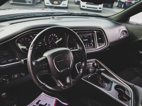 Used 2021 Dodge Challenger SXT w/ Driver Convenience Group image 2