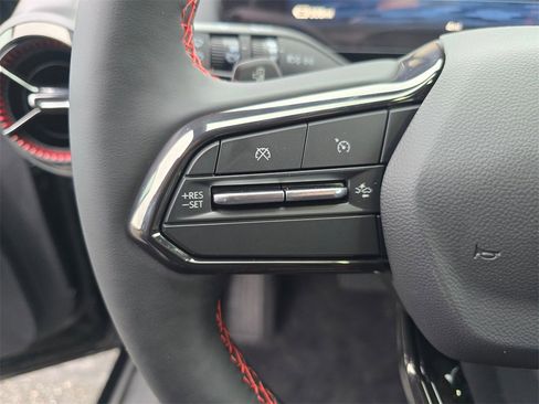 New 2026 Chevrolet Equinox EV RS image 21