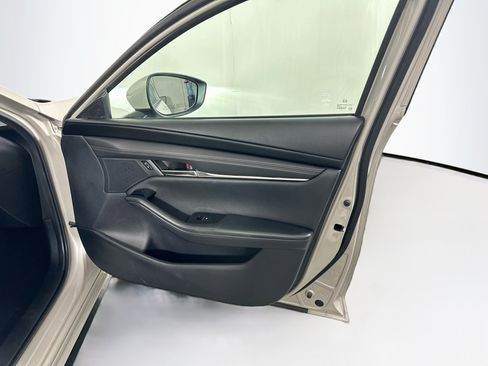 Used 2024 MAZDA MAZDA3 s FWD image 32