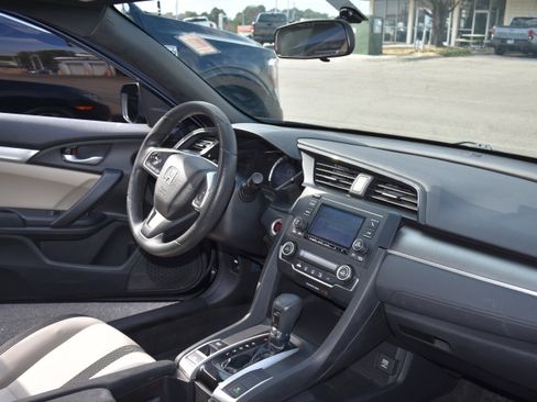 Used 2018 Honda Civic LX-P image 27