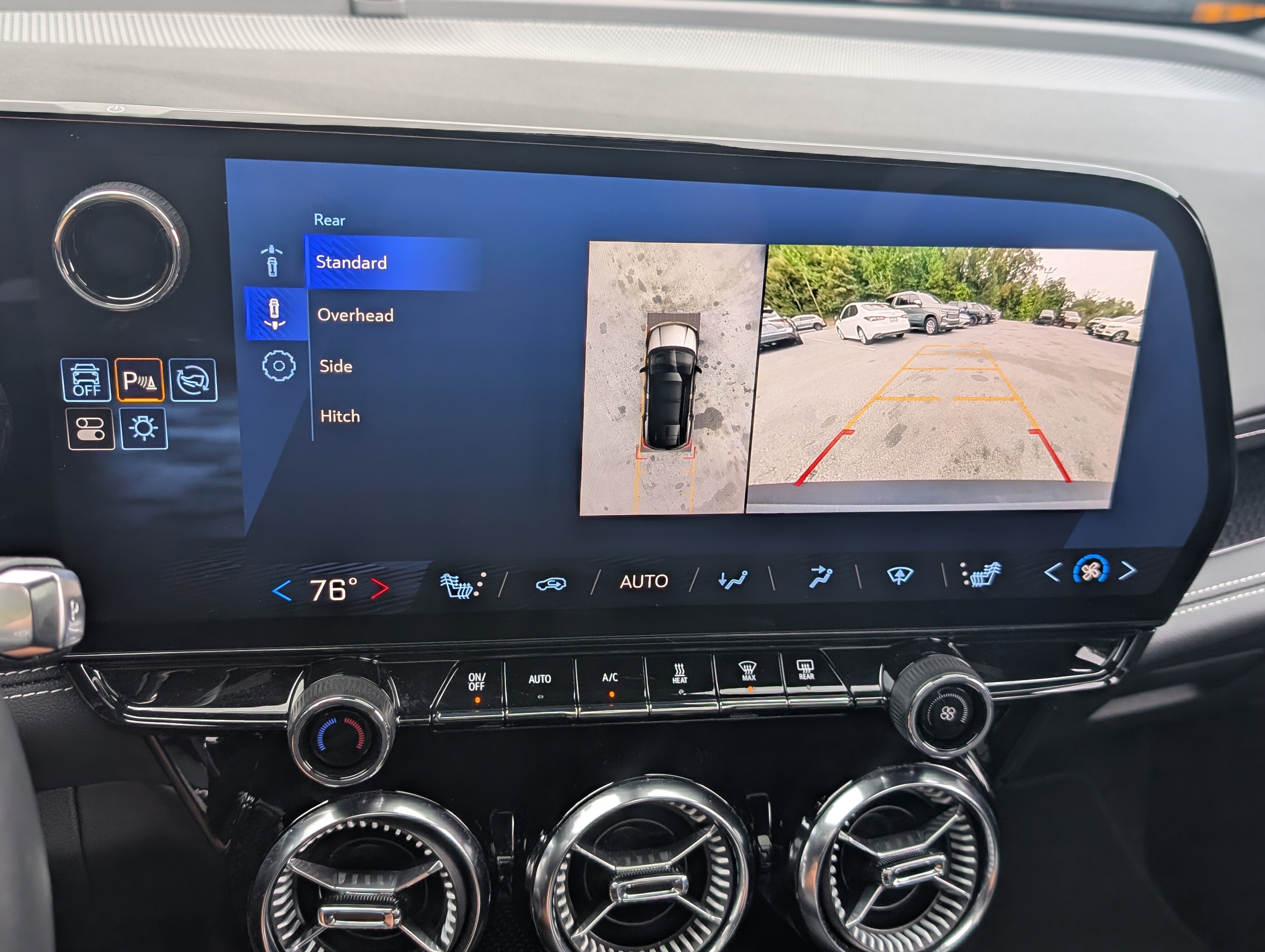 Used 2024 Chevrolet Blazer EV LT AWD/4WD image 28