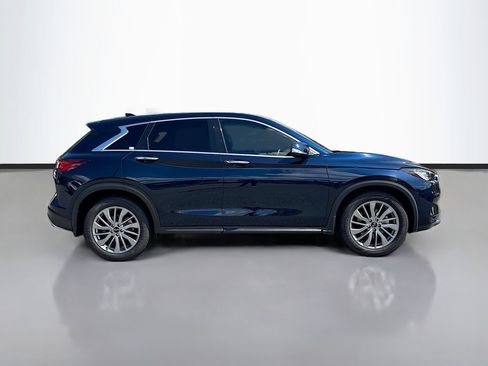 Used 2023 INFINITI QX50 Pure AWD/4WD image 2