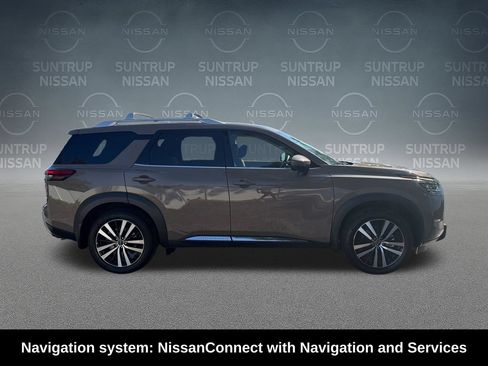 Used 2024 Nissan Pathfinder Platinum w/ Cargo Package FWD image 7