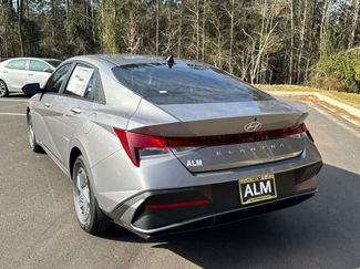 New 2026 Hyundai Elantra SE video 3