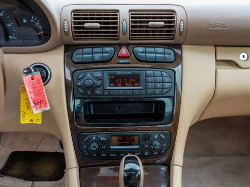 Used 2002 Mercedes-Benz C 320 Wagon image 39