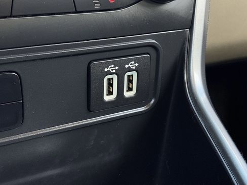 Used 2020 Ford EcoSport SE w/ SE Convenience Package image 22