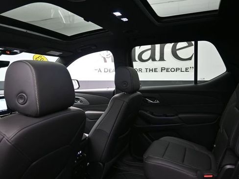 Used 2023 Chevrolet Traverse LT w/ LT Premium Package image 25