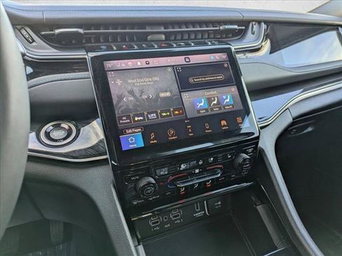 Used 2023 Jeep Grand Cherokee Trailhawk w/ Advanced Protech Group II image 15