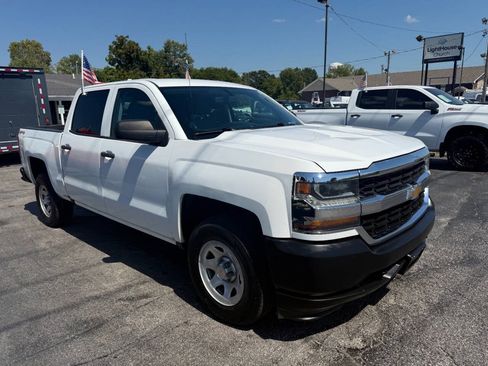 Used 2017 Chevrolet Silverado 1500 W/T w/ Trailering Package AWD/4WD image 4