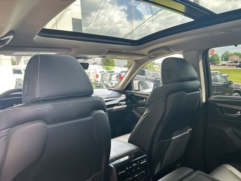 Used 2023 Acura MDX FWD w/ Technology Package image 11