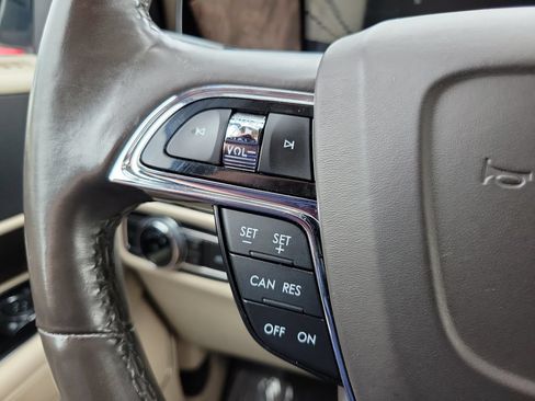 Used 2018 Lincoln Navigator Select w/ Cargo Package RWD image 21