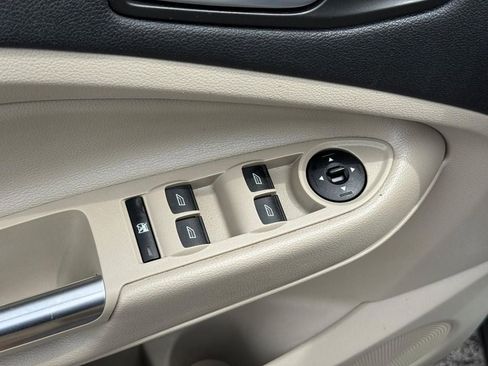Used 2018 Ford Escape SEL FWD image 15