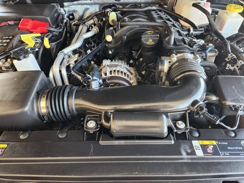 Used 2024 Jeep Gladiator Rubicon AWD/4WD image 30