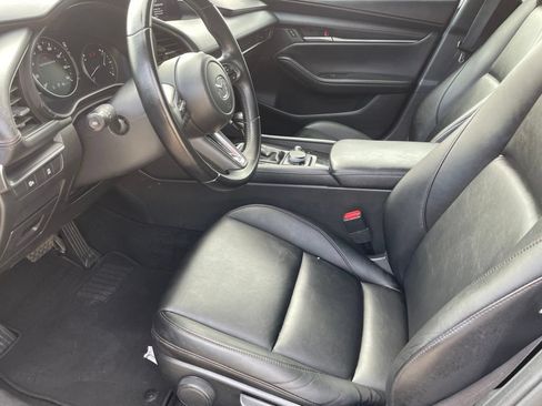 Used 2024 MAZDA MAZDA3 s FWD image 9