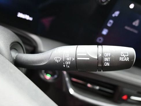 Used 2025 Buick Encore GX Preferred AWD/4WD image 31