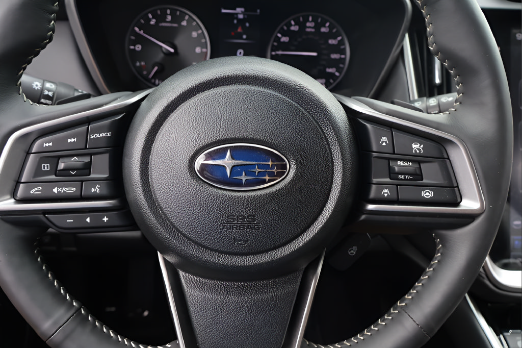 Certified 2025 Subaru Outback Touring w/ Popular Package #2 AWD/4WD image 20