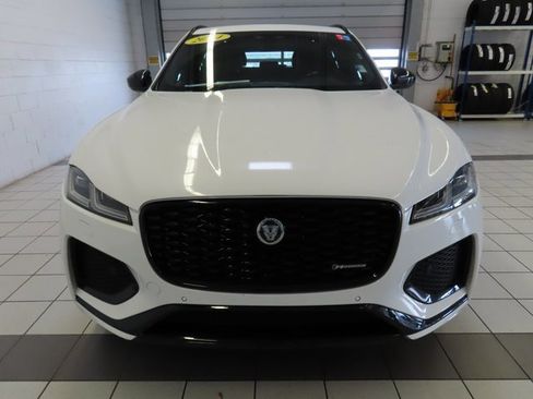 Used 2024 Jaguar F-PACE R-Dynamic S image 18