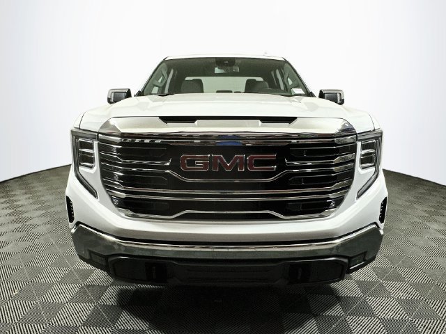 Used 2026 GMC Sierra 1500 SLT RWD image 3
