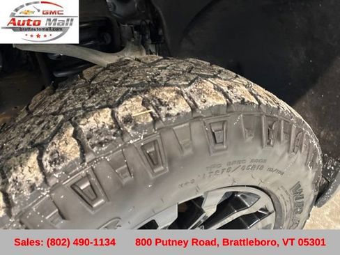 Used 2022 GMC Sierra 1500 AT4X image 28