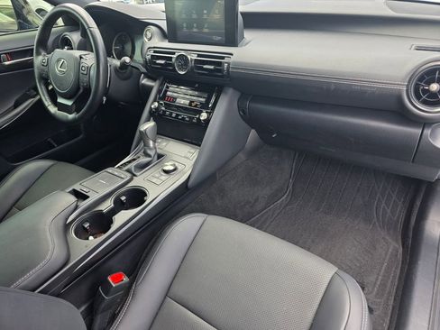 Used 2024 Lexus IS 300 w/ Comfort Package RWD image 31