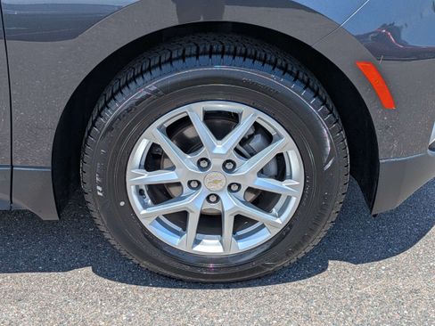 Used 2022 Chevrolet Equinox LT FWD image 10