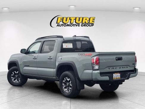 Certified 2023 Toyota Tacoma TRD Off-Road w/ Technology Package AWD/4WD image 7