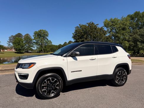 Used 2020 Jeep Compass Trailhawk AWD/4WD image 1
