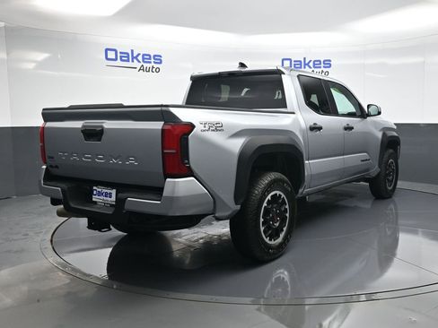 Used 2025 Toyota Tacoma TRD Off-Road image 8