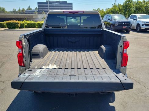 Used 2023 Chevrolet Silverado 1500 LT Trail Boss w/ LT Trail Boss Premium Package AWD/4WD image 26