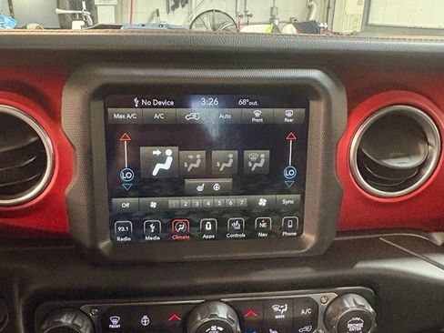Used 2019 Jeep Wrangler Unlimited Rubicon AWD/4WD image 12