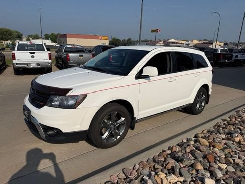Used 2017 Dodge Journey Crossroad w/ Rear Seat Video Group I AWD/4WD image 3