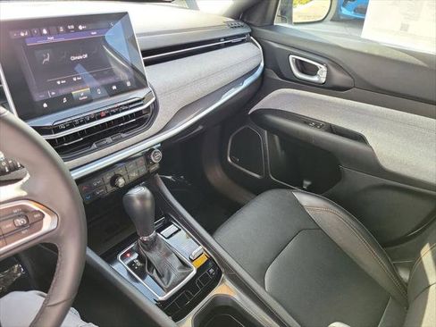 Certified 2023 Jeep Compass Latitude w/ Sun and Sound Group image 12