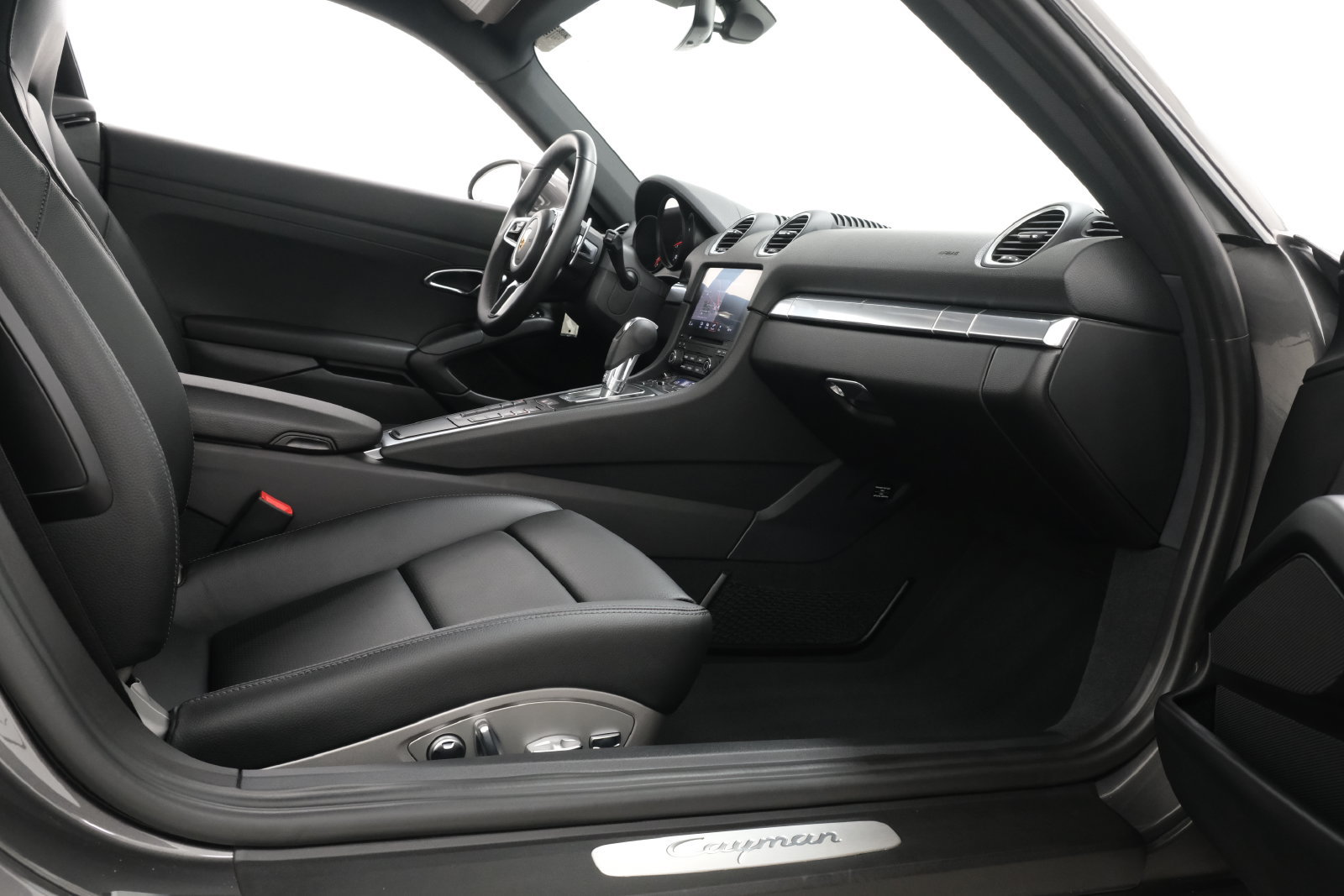 Used 2021 Porsche 718 Cayman RWD image 37