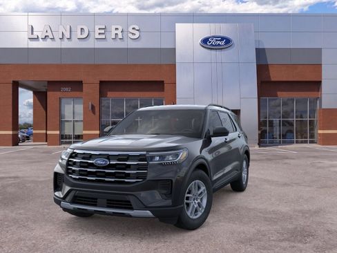 New 2026 Ford Explorer Active RWD image 2